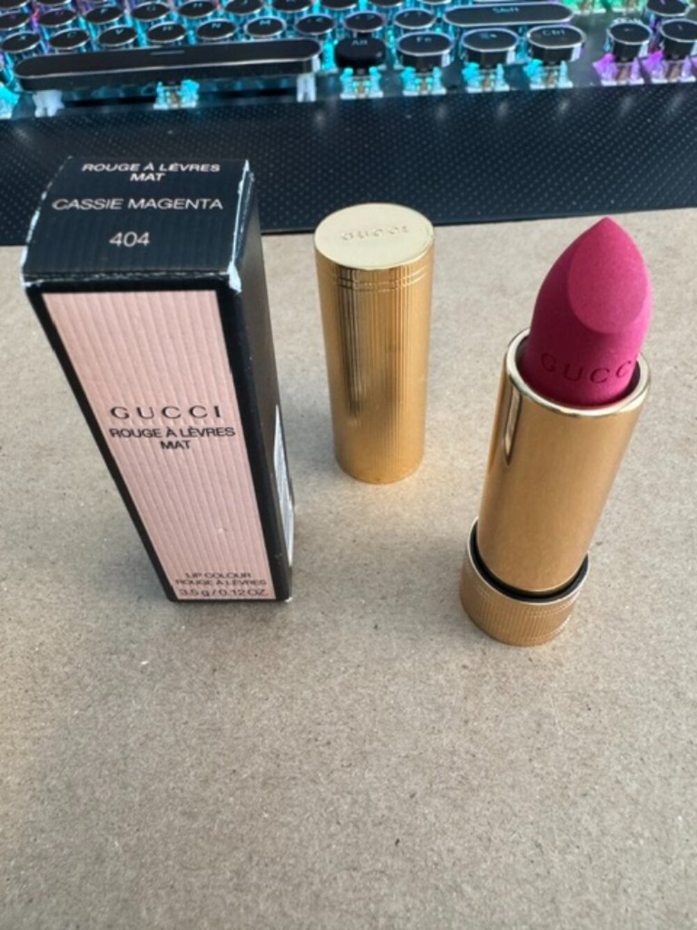 GUCCI ROUGE A LEVRES MATTE LIPSTICK - #404 CASSIE MAGENTA